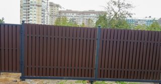 Купить распашные ворота из штакетника Мыски, цена от 2784 руб.